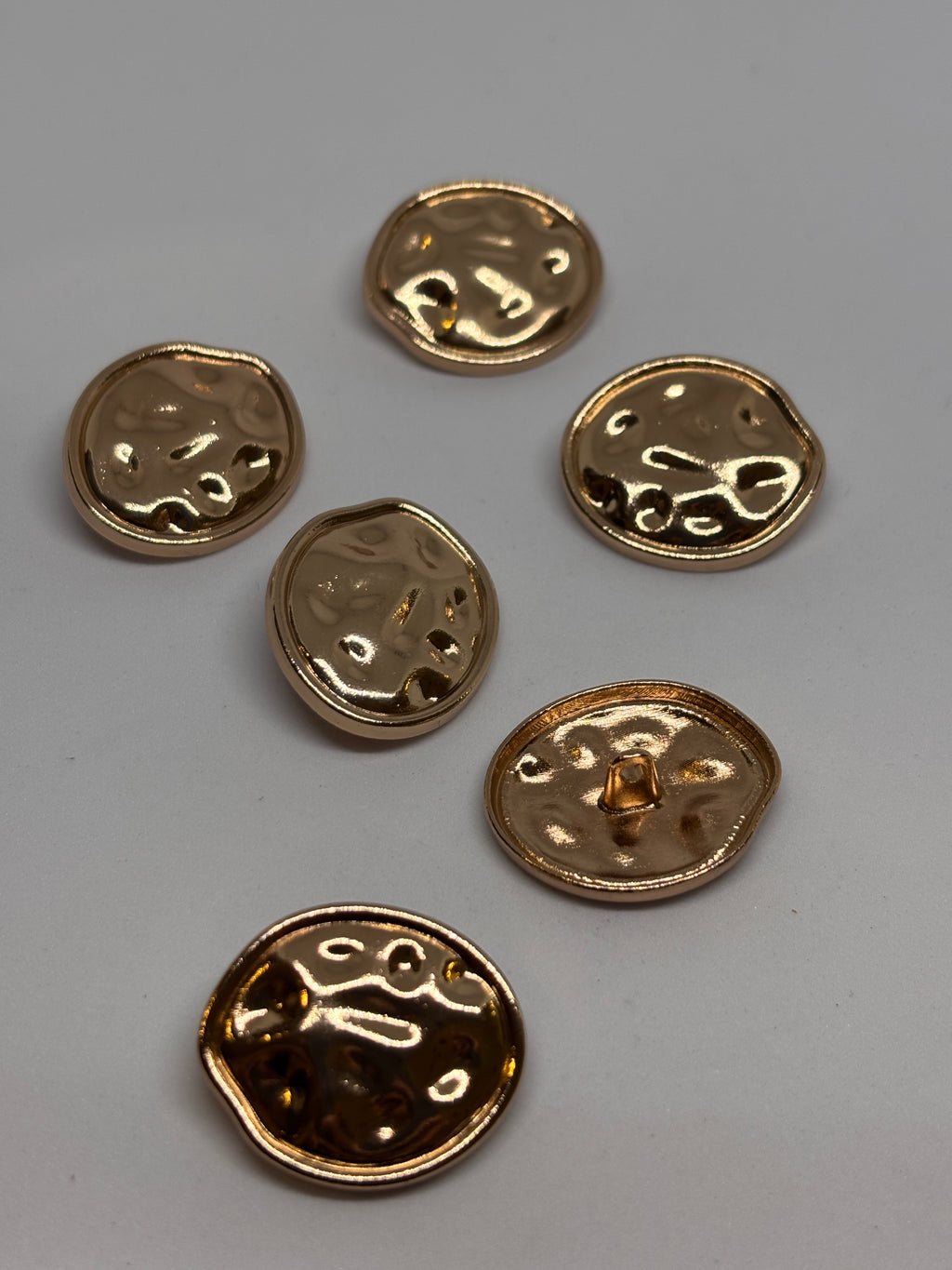 Button V035 - 25mm (40") - Shank button boton