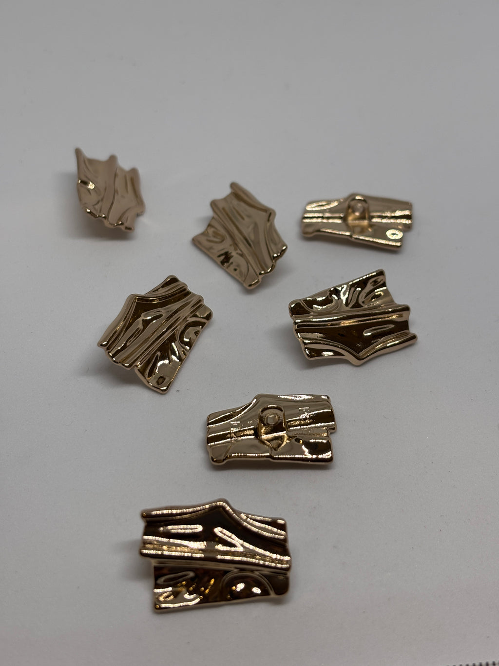 Button V172 - 25mm (40") - Shank button boton