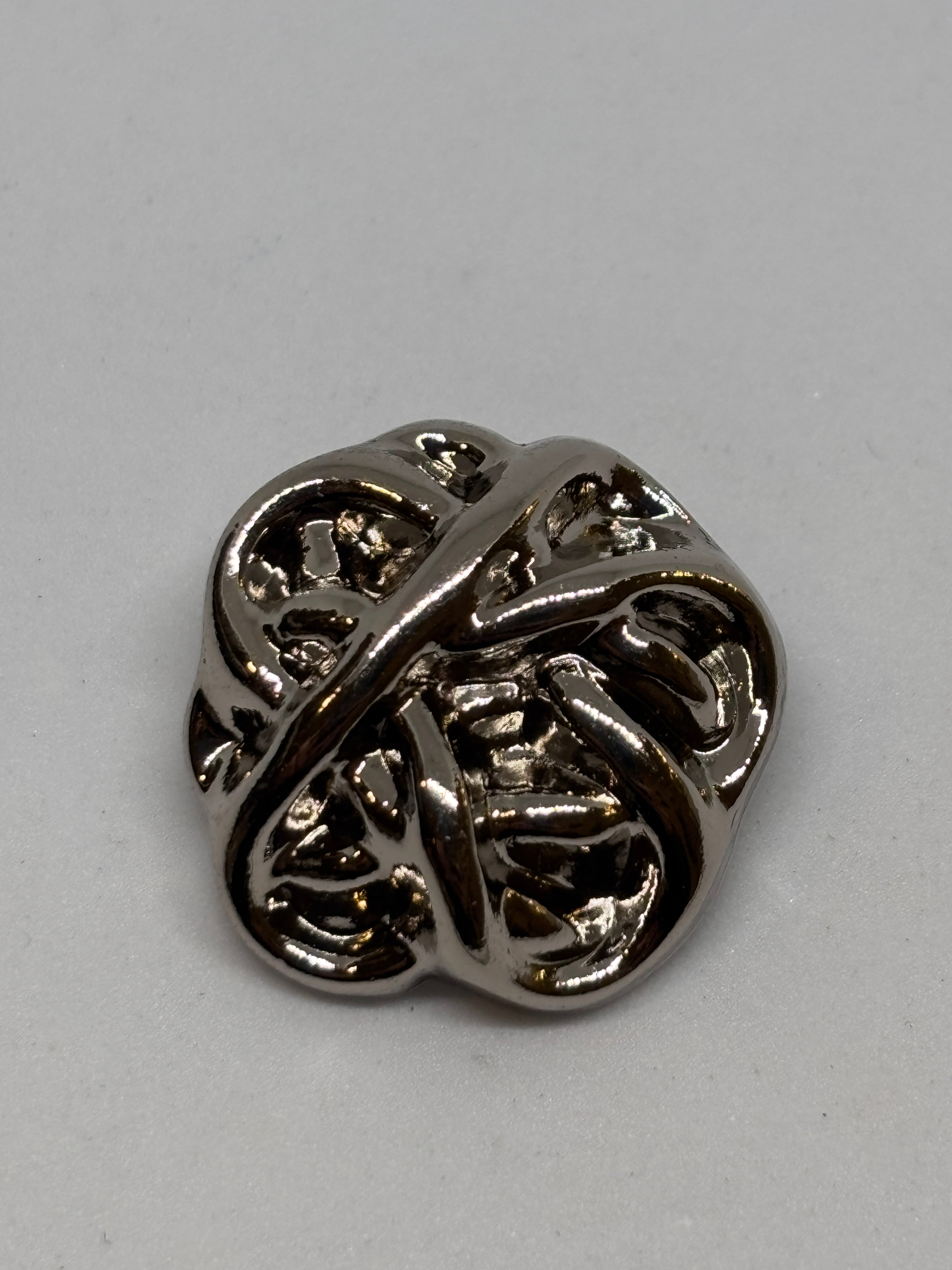 Button V200 - 23mm (36") - Shank button boton