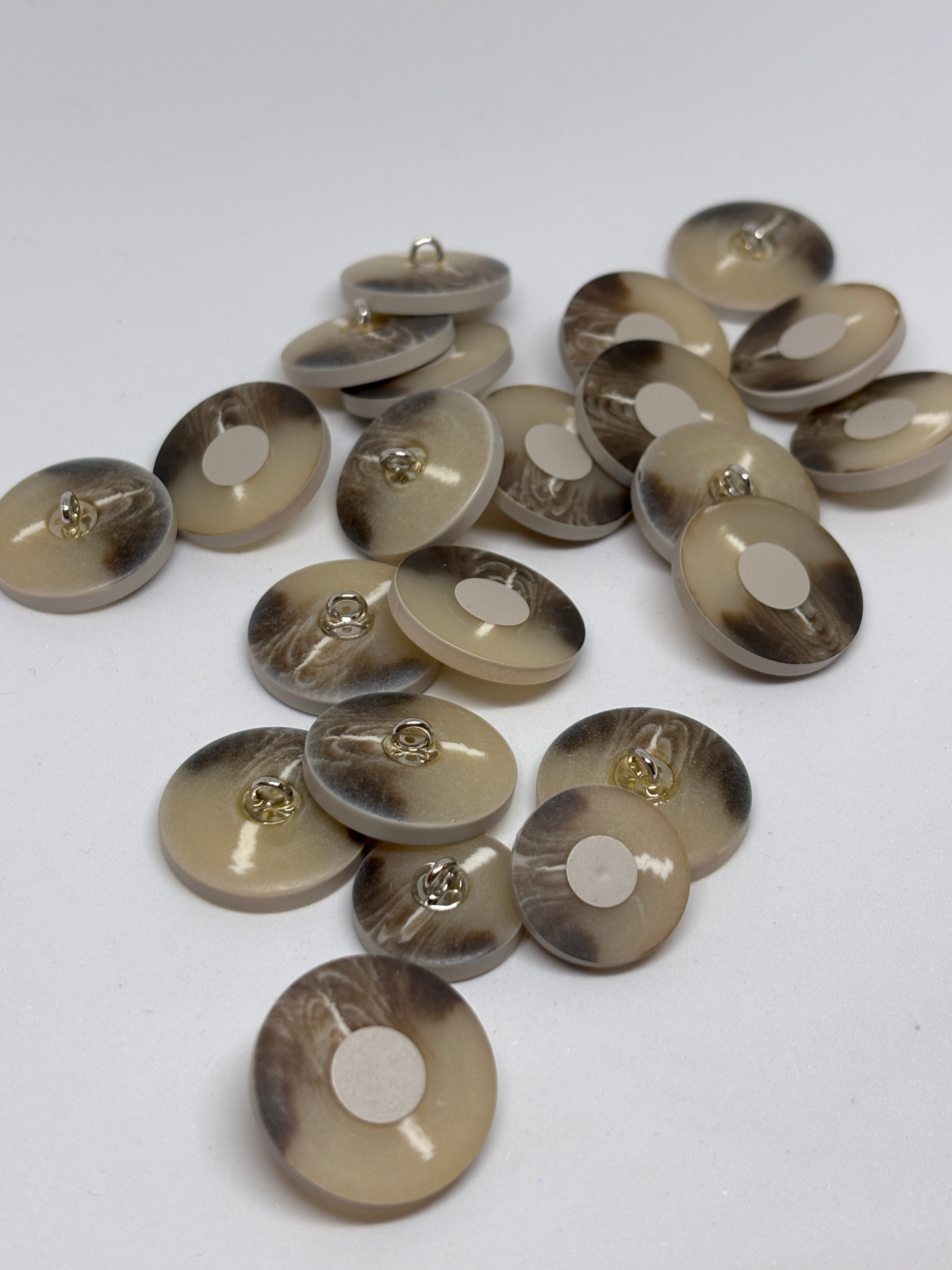 Button 2221 - 20mm (32"), 25mm (40") - Shank button boton