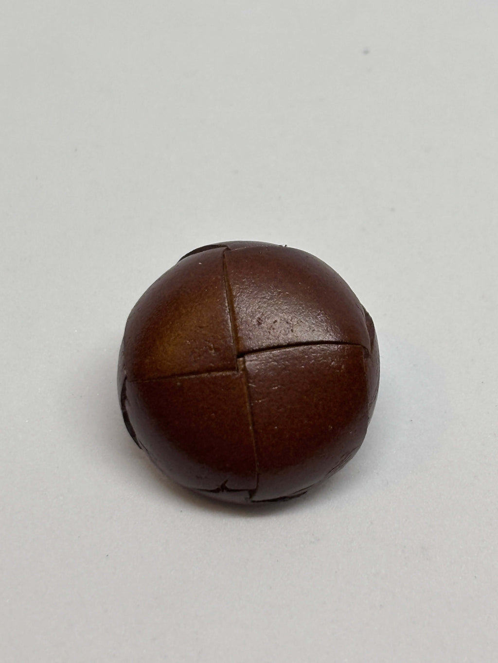 Button B1 Brown - Real Leather - 15mm 20mm - Shank button boton de pie