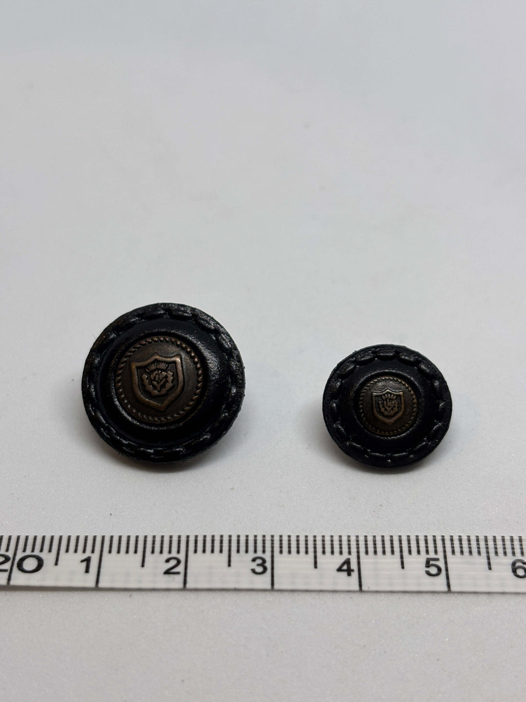 Button B42MM Navy Blue - Real Leather - 15mm 20mm - Shank button boton de pie