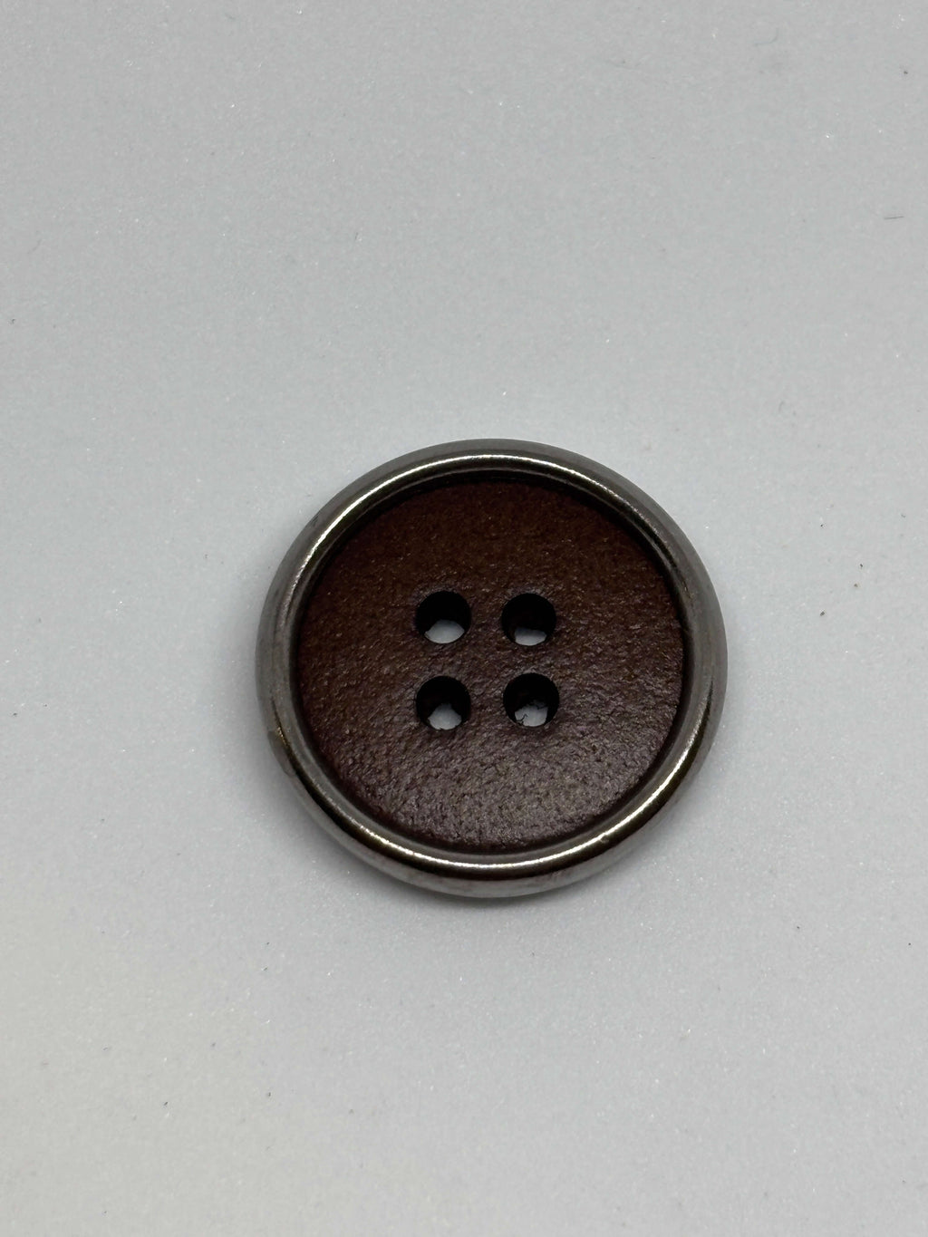 Button B36 Brown - Real Leather - 15mm 20mm - 4 holes boton