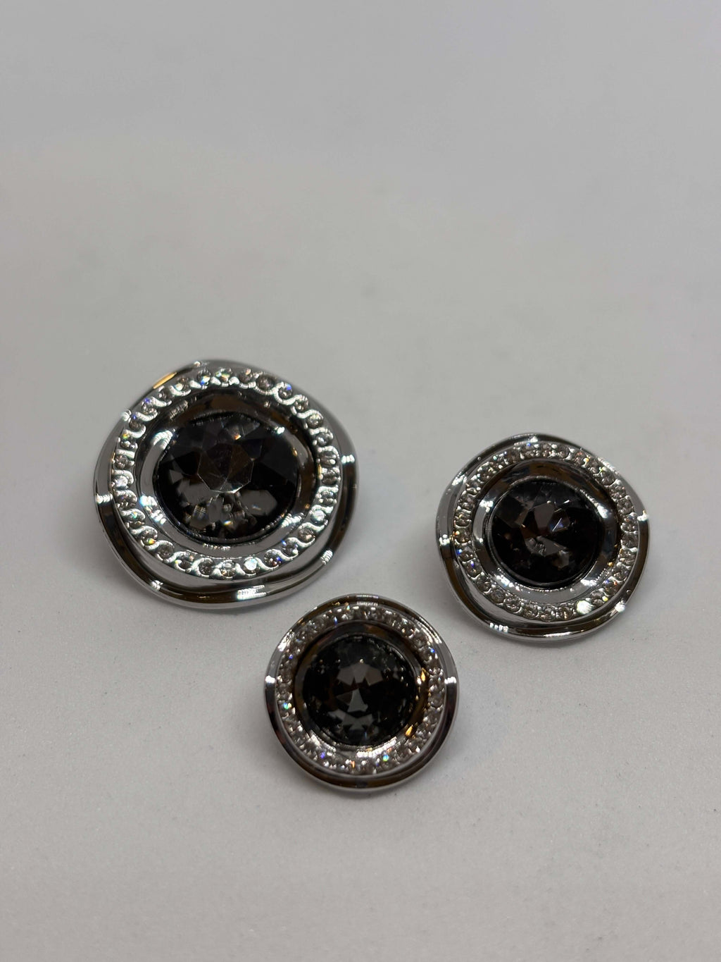 Button B8174 NB - 15mm-18mm-23mm - Shank button boton de pie