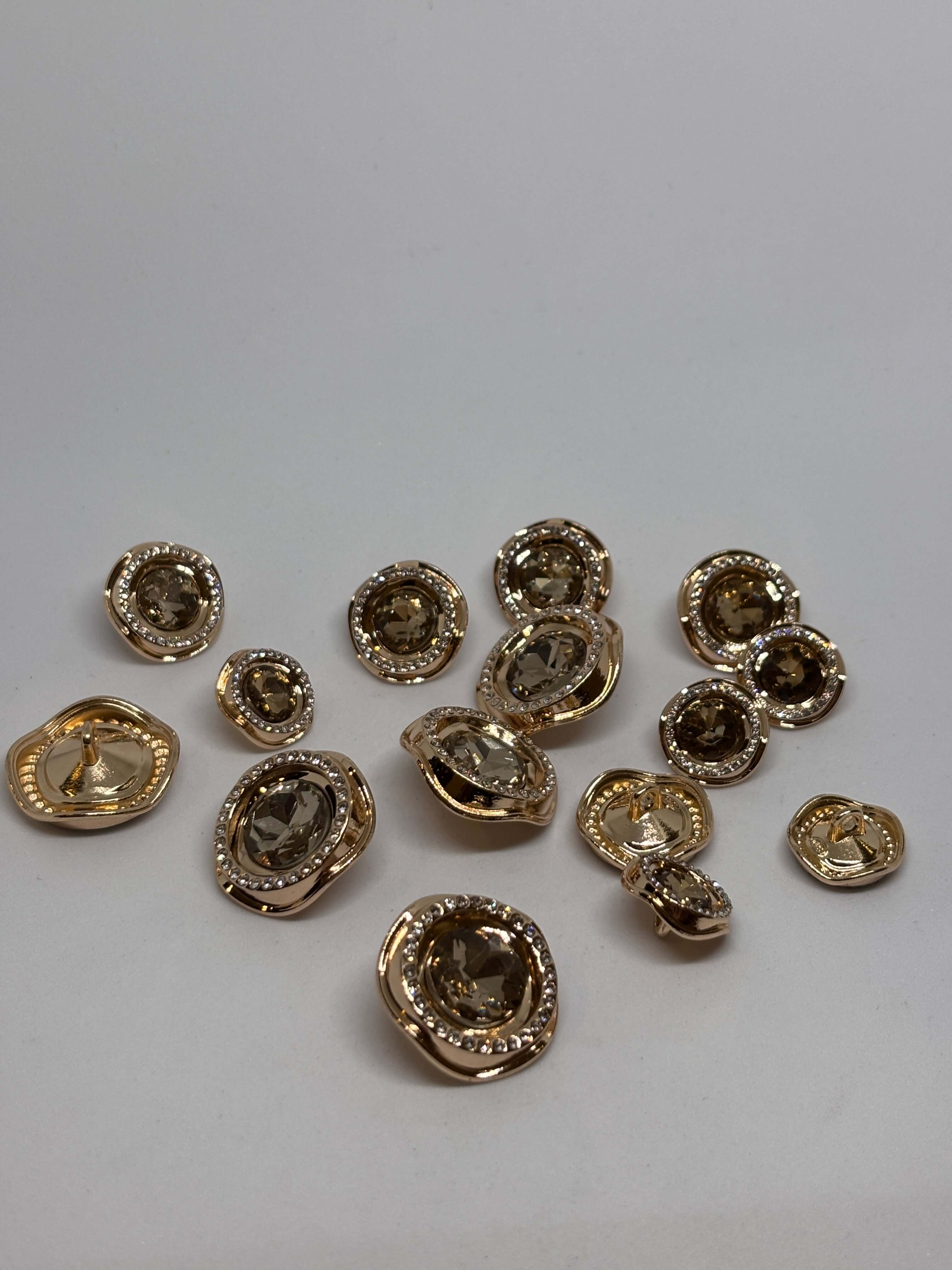 Button B8174 GY - 15mm-18mm-23mm - Shank button boton de pie