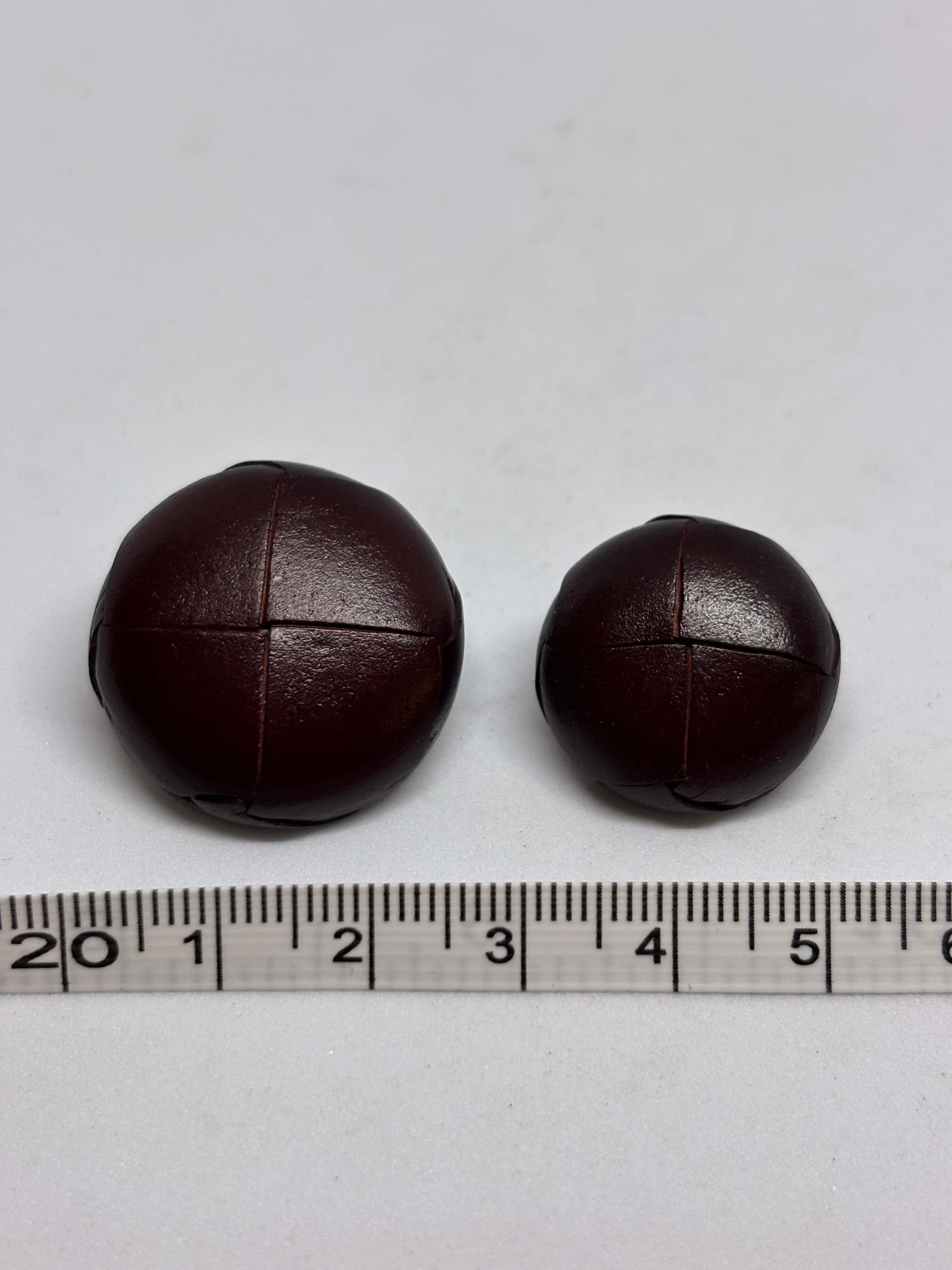 Button B1 Dark Burgundy - Genuine Leather - 15mm 20mm - Shank button botón