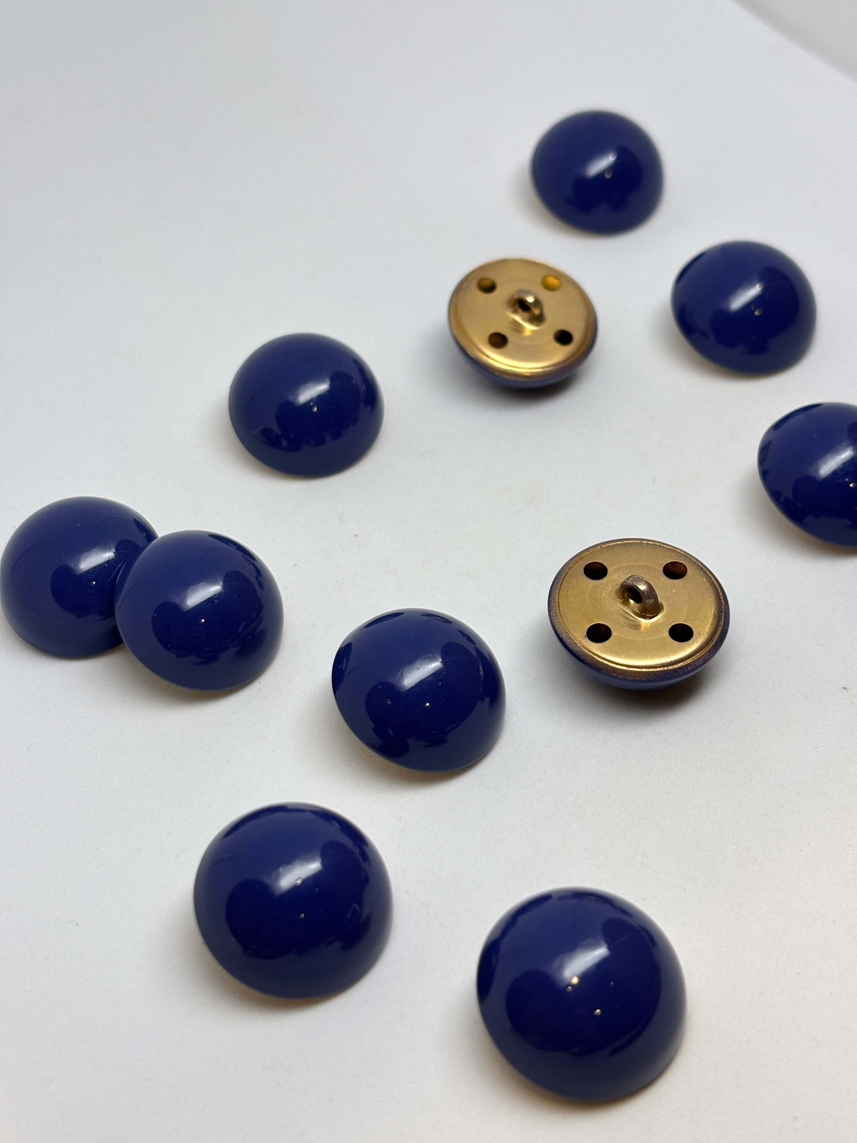 Button M020 Blue Metal Shank Button 23mm (36L)