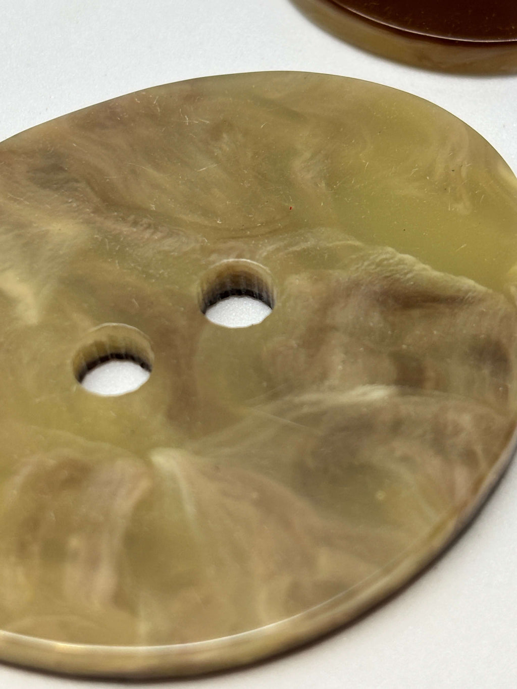 Button P3003 Beige Polyester 2-Hole Button 38mm (60L)