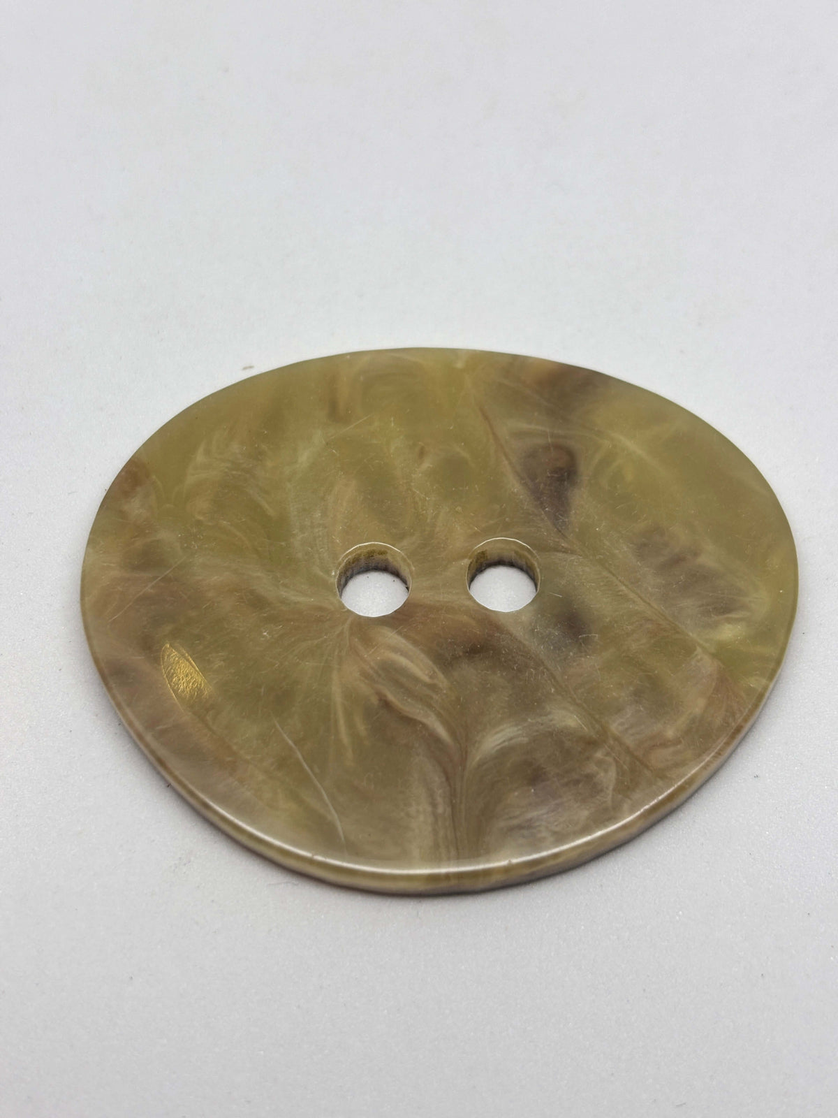 Button P3003 Beige Polyester 2-Hole Button 38mm (60L)