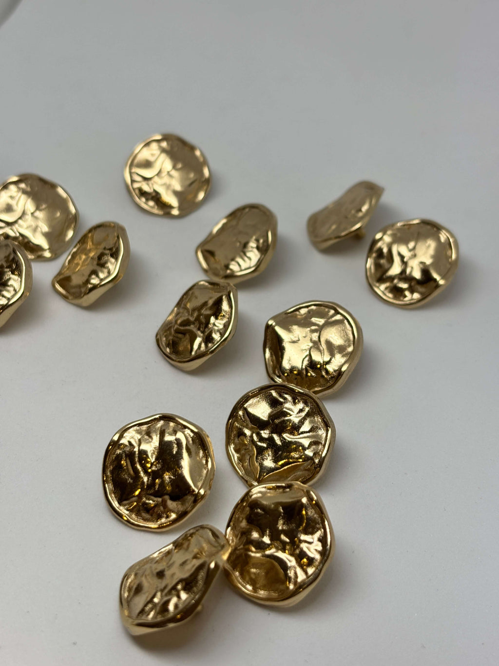 Button PM12664 Gold Metal Shank Button 23mm (36L)