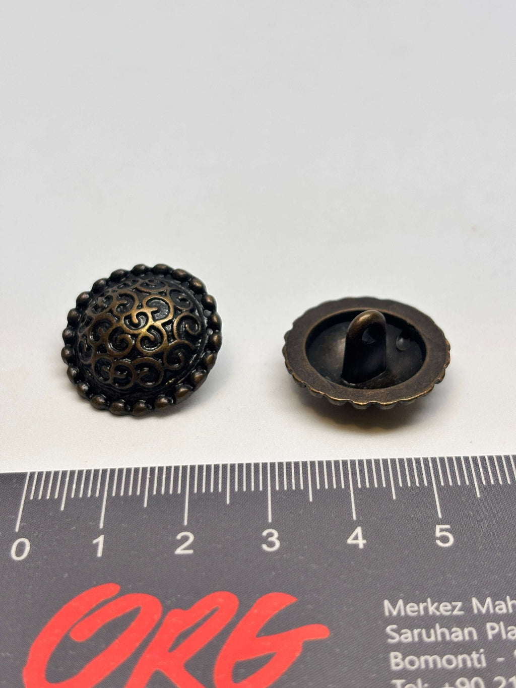 Button Z668 Gold Metal Shank Button 23mm (36L)