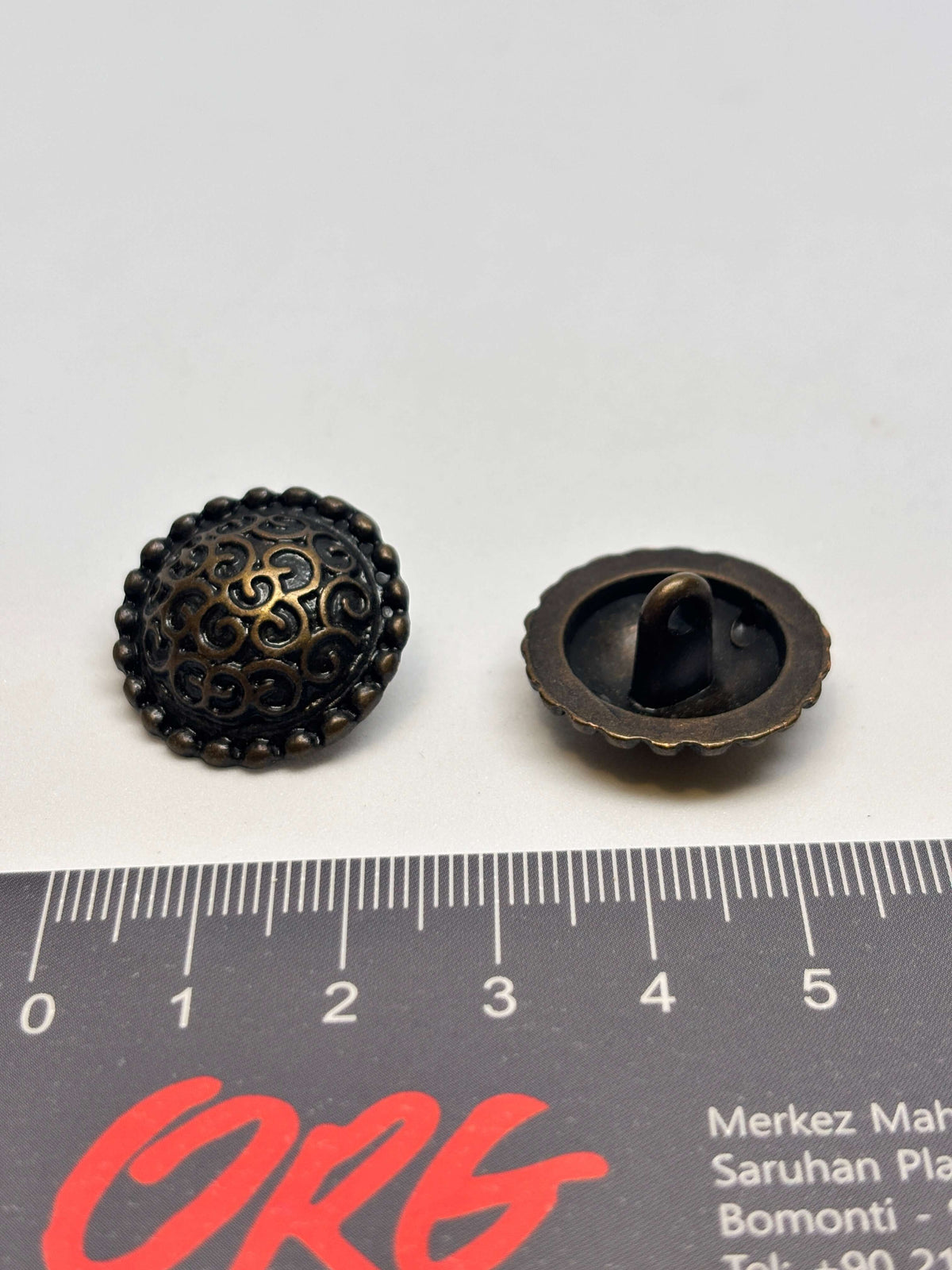 Button Z668 Gold Metal Shank Button 23mm (36L)