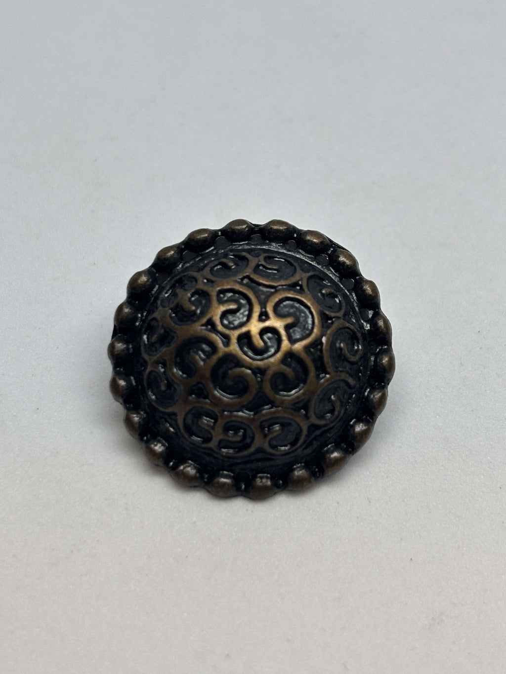 Button Z668 Gold Metal Shank Button 23mm (36L)