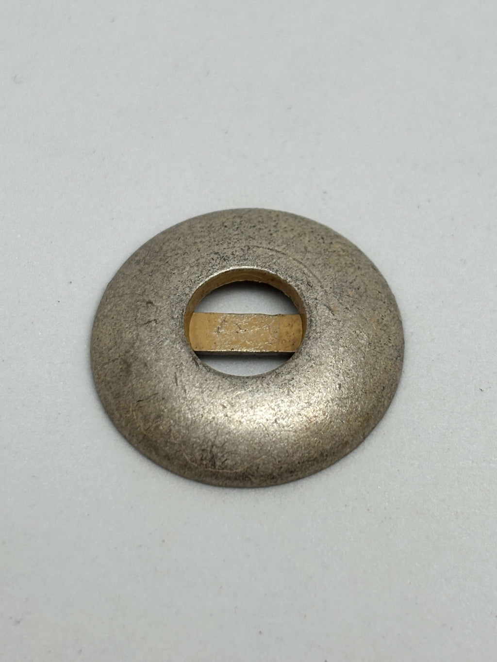 Button Z764 Yellow Metal Shank Button 23mm (36L)